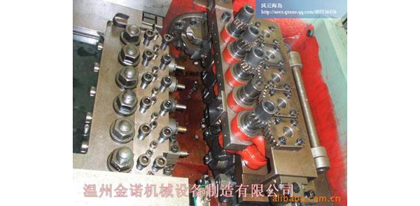 17b多工位冷鐓機(jī) 17b多工位冷鐓機(jī)